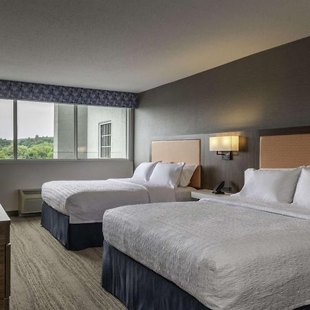 Hampton Inn Manchester Downtown Zewnętrze zdjęcie