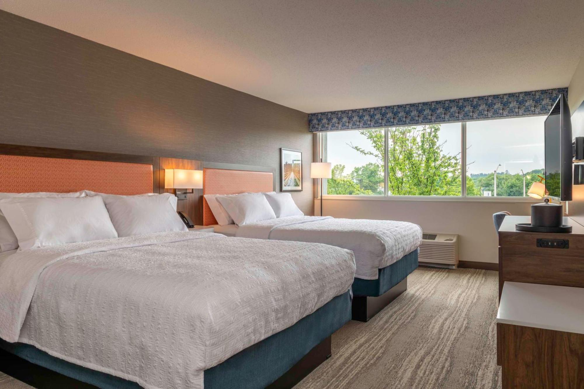 Hampton Inn Manchester Downtown Zewnętrze zdjęcie