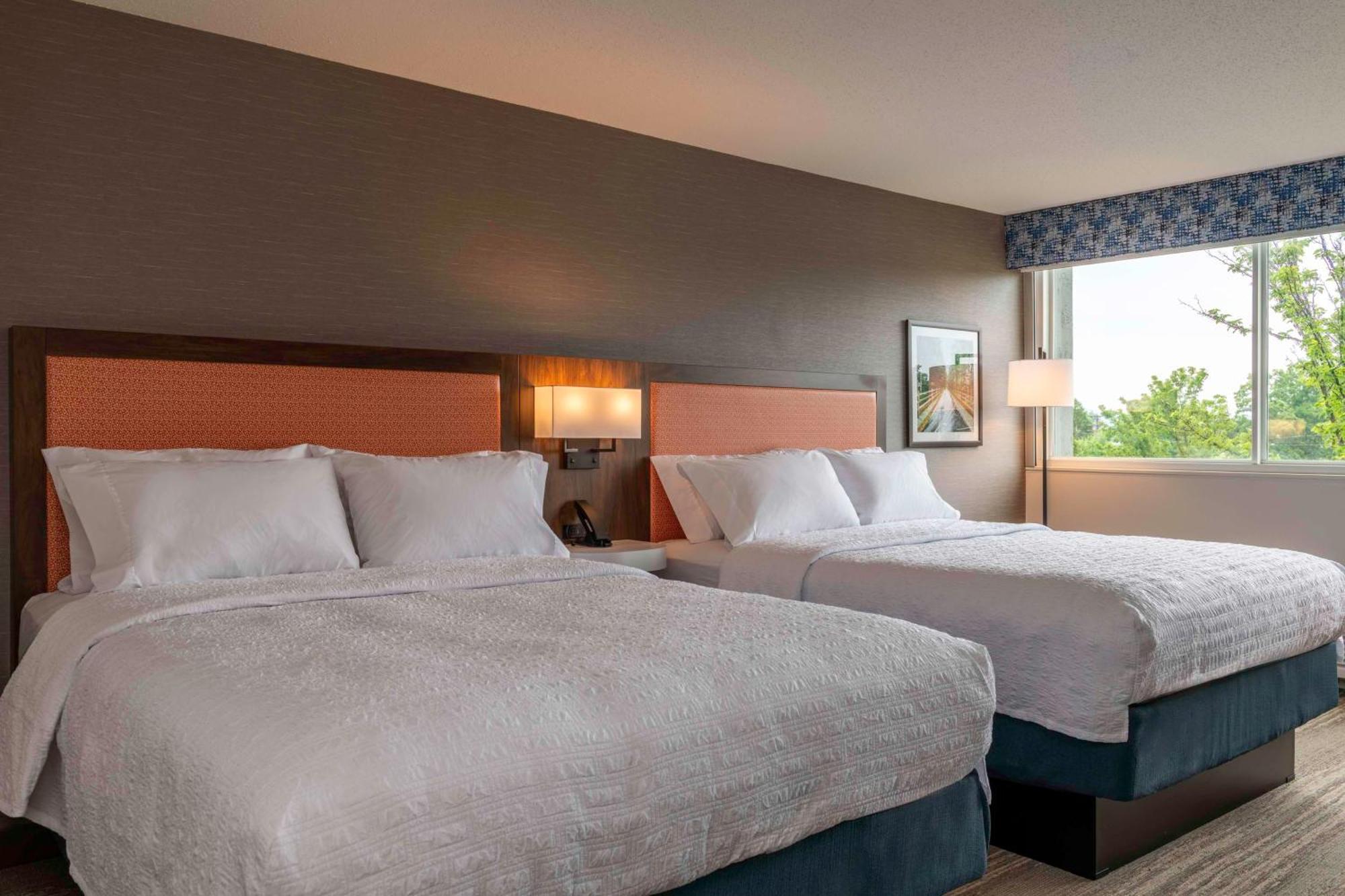Hampton Inn Manchester Downtown Zewnętrze zdjęcie